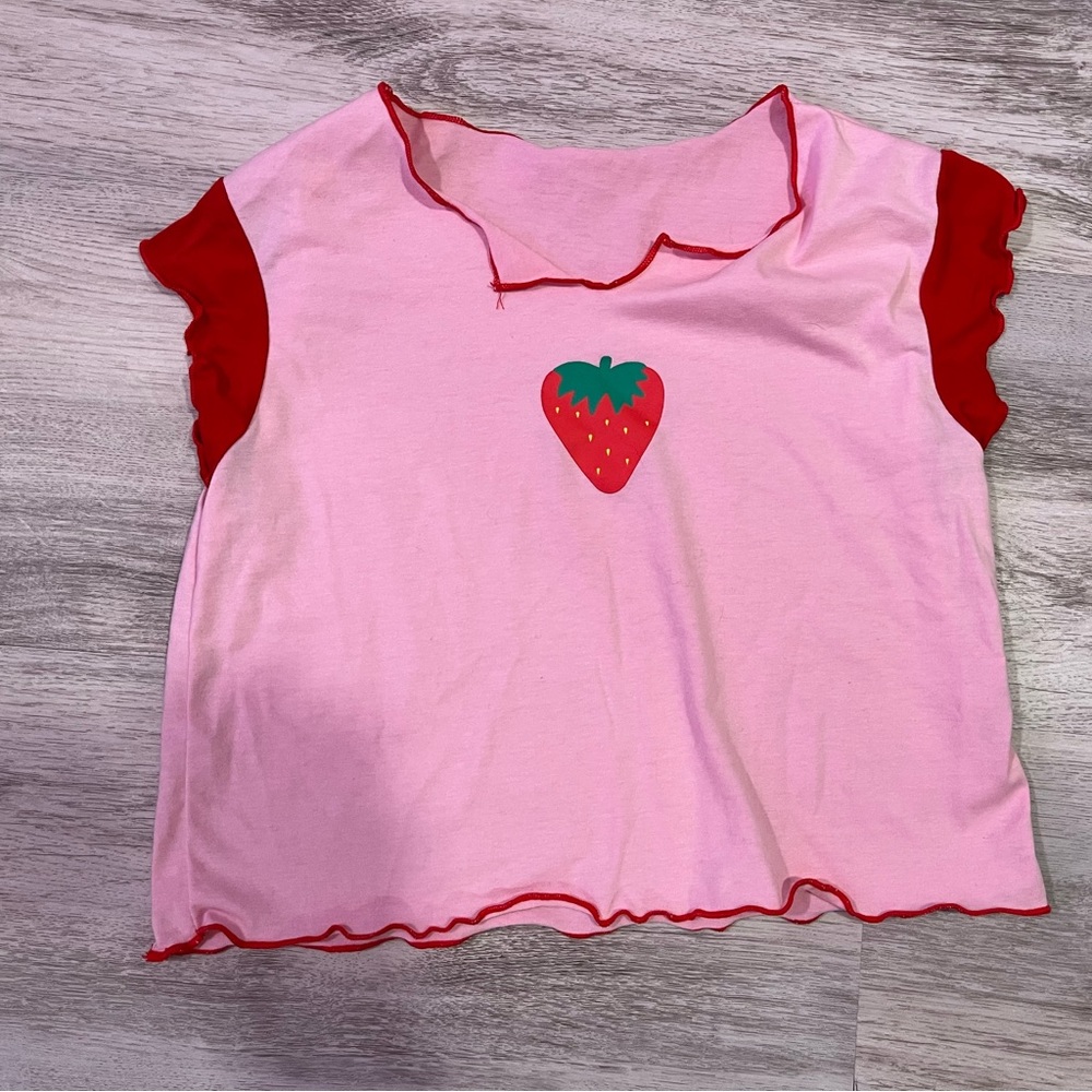 Romwe Girls Strawberry T-Shirt (small)